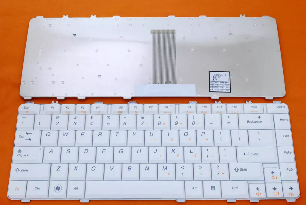 Lenovo IdeaPad Y450 White Laptop Keyboard